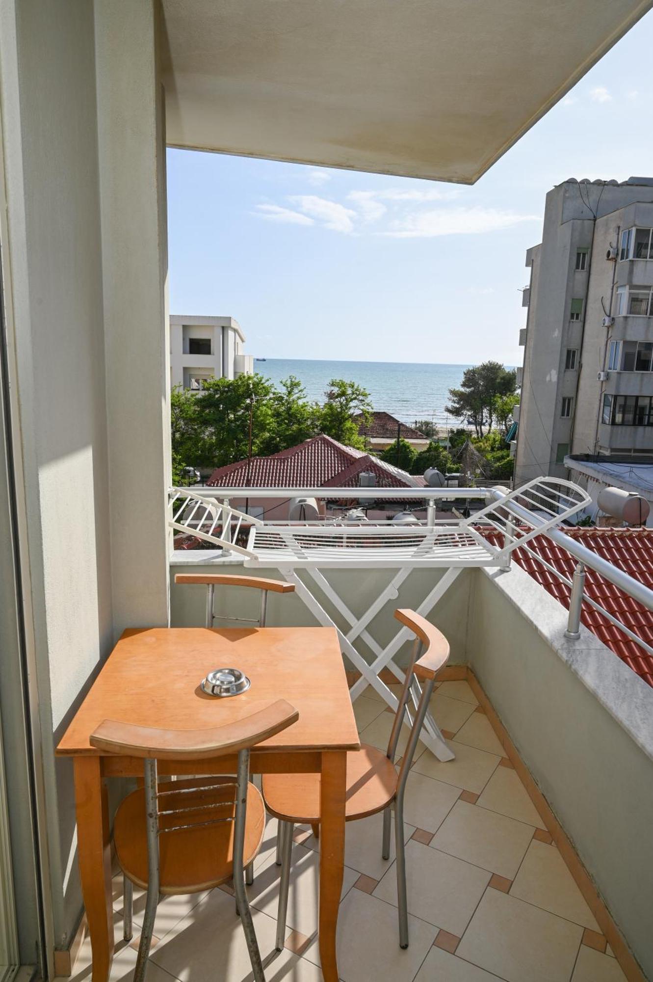 Hotel Vila Emes Дуррес Номер фото
