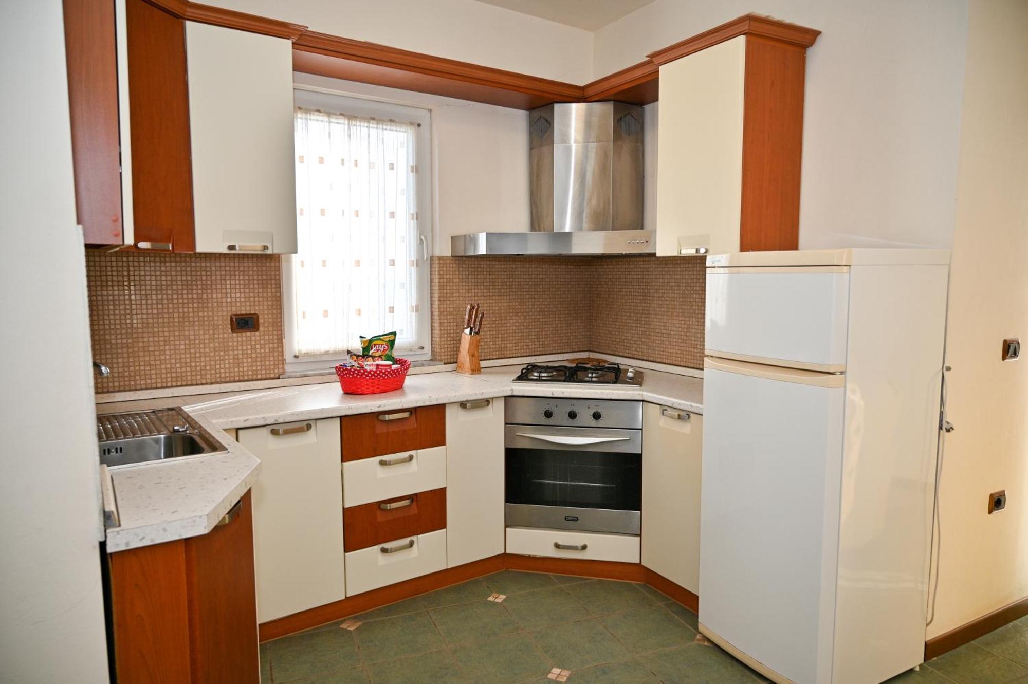 Hotel Vila Emes Дуррес Экстерьер фото