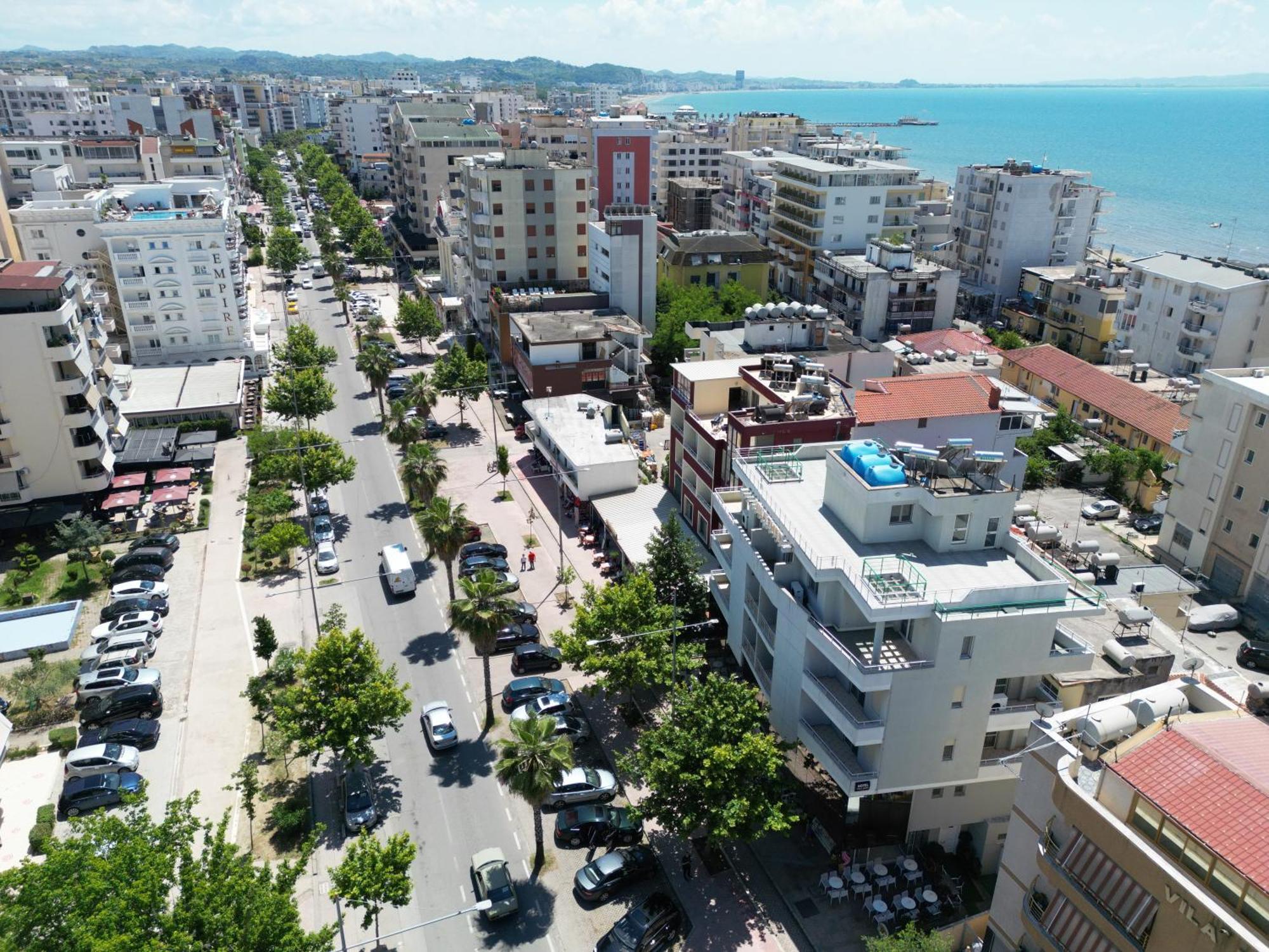 Hotel Vila Emes Дуррес Экстерьер фото